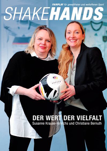 Cover von SHAKEHANDS Magazin 7 mit Susanne Krause-Hinrichs und Christiane Bernuth. Schlagzeile 'Der Wert der Vielfalt'.